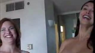 ایک نوجوان سوتیلی بی ...