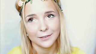 خوبصورت سنہرے بالوں  ...